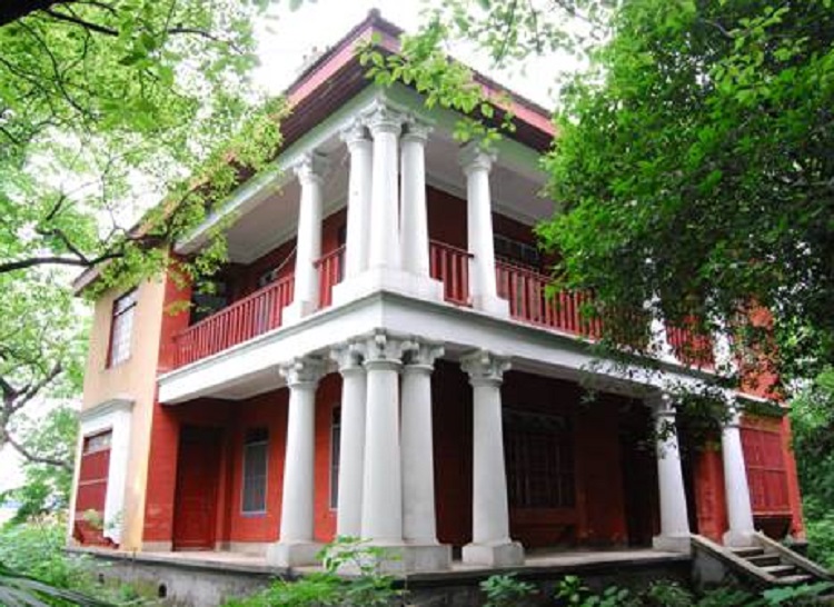 岳陽教會學校使用傾角傳感器進行實時監(jiān)控 